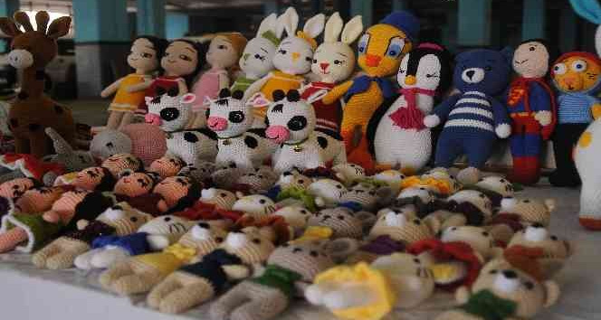 Japon oyuncak örme sanatı kadınların geçim kaynağı oldu