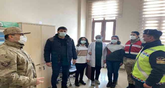 Bingöl’de jandarma ekipleri, sağlık çalışanlarıyla bir araya geldi