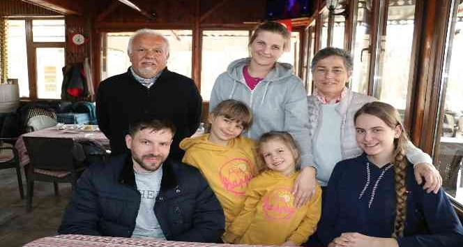 Her şey karavan parkıyla başlamıştı: Ukrayna’daki savaş, o ailelerin yollarını yine kesiştirdi