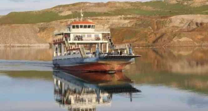 Çemişgezek feribot saatleri yeniden düzenlendi