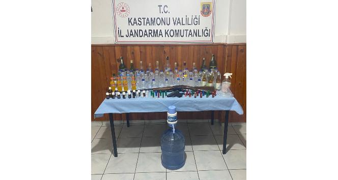 İnternetten sipariş ettiği kimyasal madde ile sahte alkol üretenlere operasyon