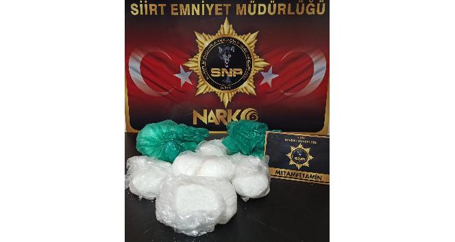 Aracın arka kapılarına zulalanmış metamfetamin maddesi ele geçirildi