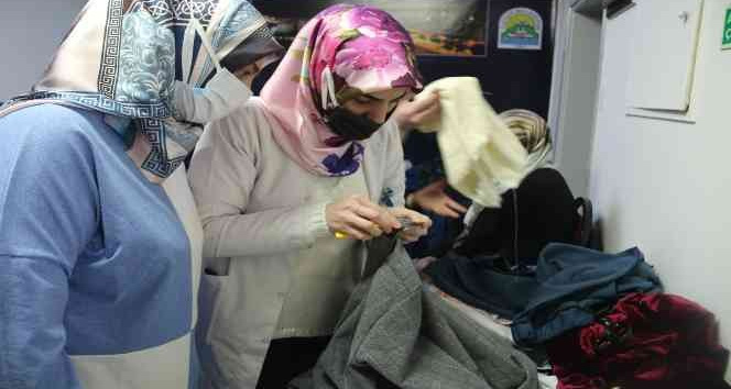Kadınlar kendi kıyafetlerini tasarlıyor