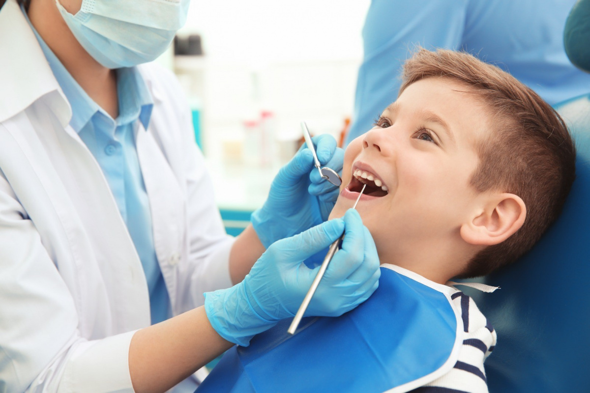 Çocukluk dönemi diş bozuklukları özgüven eksikliğine sebep olabiliyor