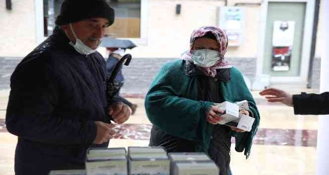 Altınordu’da kandil simidi ikramı