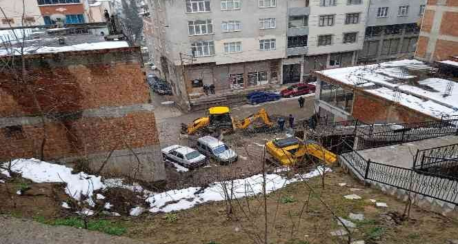 Ordu’da heyelan: 3 binada 15 daire boşaltıldı