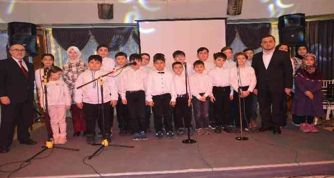 Minikler, Peygamber Efendimiz’i ilahilerle andı