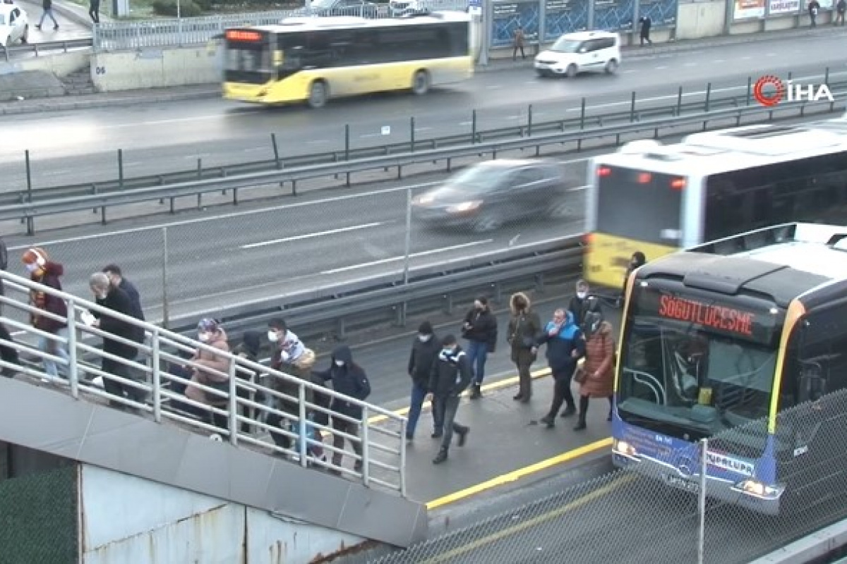 İstanbul’da trafik akıcı, toplu taşıma yoğun