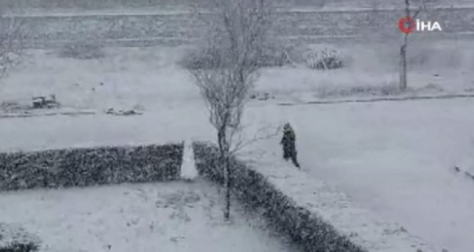 İstanbul'da kar yağışı etkili oluyor