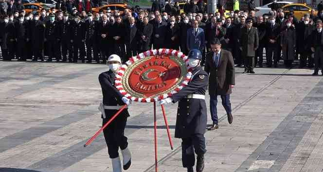 Kırıkkale’de, Çanakkale Deniz Zaferi’nin 107. yılı dolayısıyla törenler düzenlendi