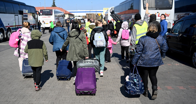 Polonyaya güzeşte Ukraynalı sığınmacıların sayısı 2 milyonu aştı