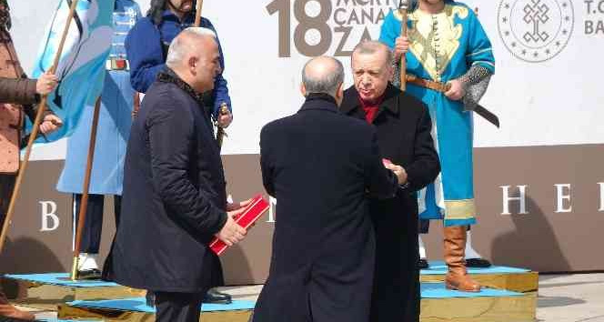 129 yıllık Osmanlı sancağı devir teslim töreni yapıldı
