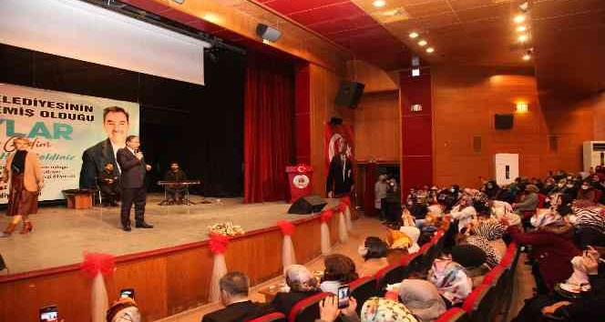 Ahlat’ta “3 aylar berata geldim” konulu konferans