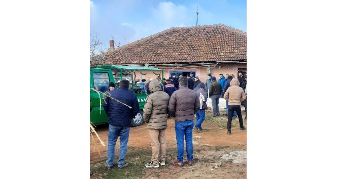 Karı koca evde asılı halde bulundu
