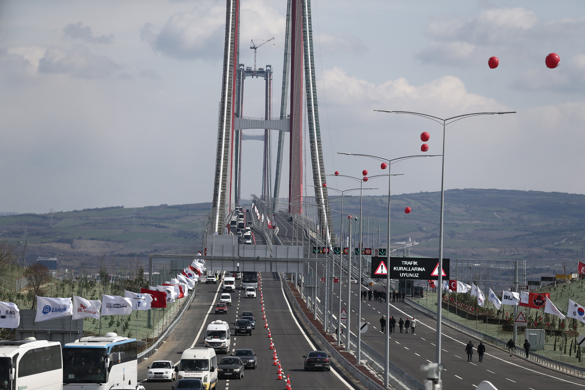 Çanakkale Boğazı gerdanlığına kavuştu