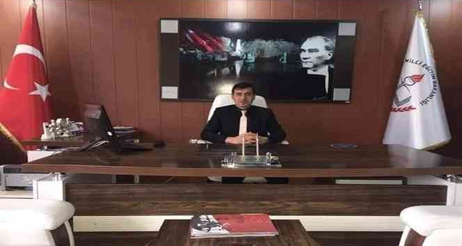 Seyir halindeyken beyin kanaması geçiren şube müdürü hayatını kaybetti