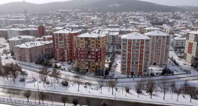 Yozgat’ta kar yağışı ve soğuk hava etkisini sürdürüyor