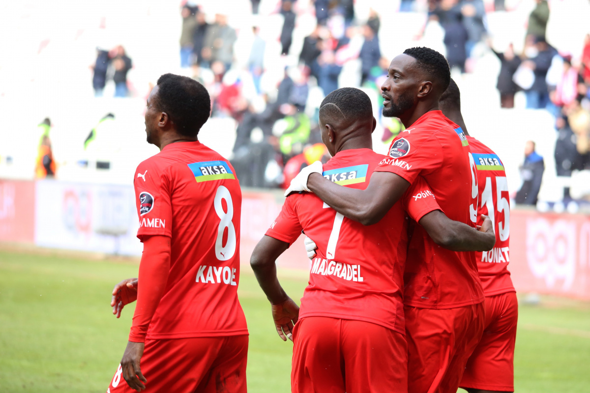 Mustapha Yatabare 10. golünü attı