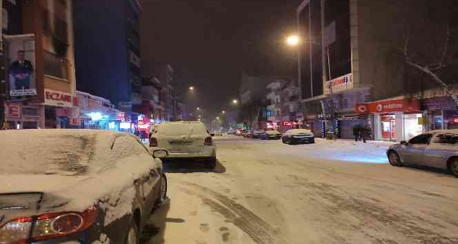 Ardahan’da eğitime kar engeli; 1 gün ara verildi