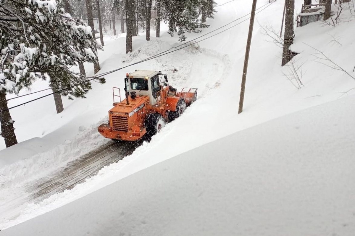 Amanoslar&#039;da kardan kapanan yayla yolları ulaşıma açılıyor