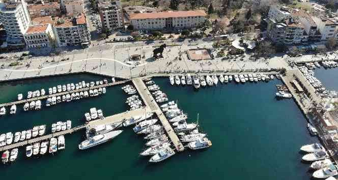 Çanakkale’de yaşlı nüfus 87 bin 876 kişi oldu