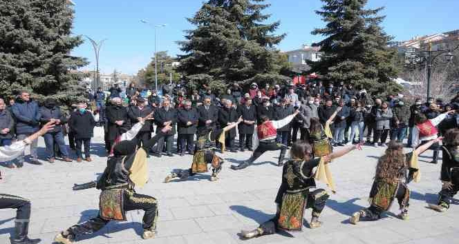 Kırşehir’de davullu zurnalı Nevruz kutlaması yapıldı