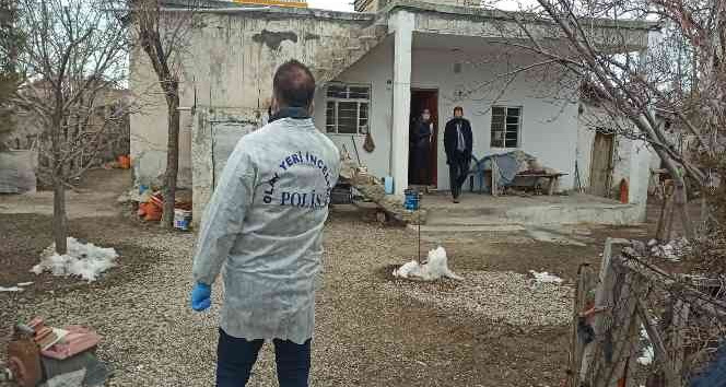 Yaşlı çifti sobadan sızan gaz ayırdı