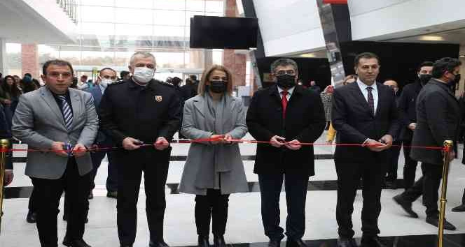 NEVÜ NEVKAM ve Kayseri Olgunlaşma Enstitüsü İş Birliğinde Karma Sergi