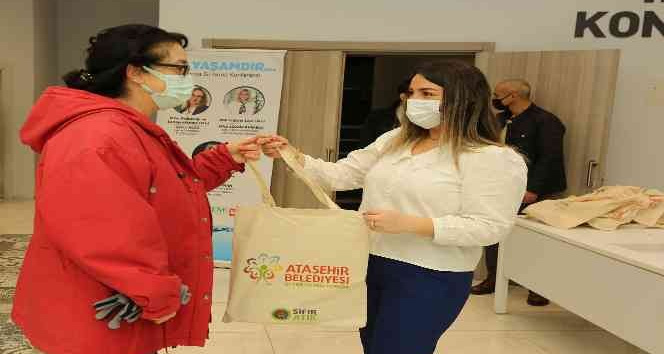 Ataşehir’de “Su Yaşamdır” konferansında su sorununa dikkat çekildi