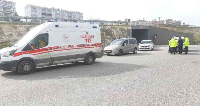 Silahla yaralandı, kaçarken ters yön ihlali yapınca polise takıldı