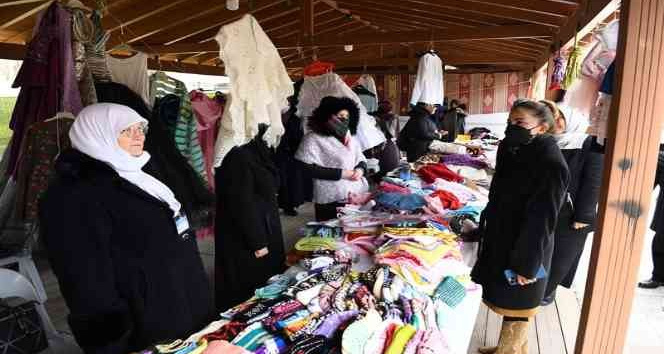 Kur’an kursları yarına yardım kampanyası düzenledi