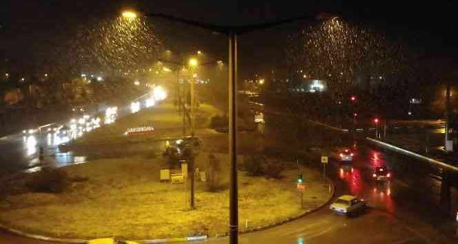 Baharı beklerken kış geri geldi: 43 ilin geçiş güzergahında kar sürprizi