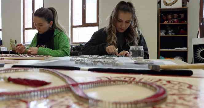 Osmanlı sanatı ‘filografi’ Yozgatlı kadınların ellerinde yeniden hayat buluyor