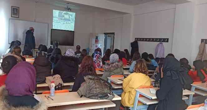 Kozaklı MYO öğrencilerine ’Halk Eğitim Kursları’ verildi