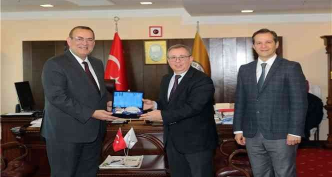 Bulgaristan eski Çevre Bakanı Çakırov’dan Rektör Tabakoğlu ile görüştü