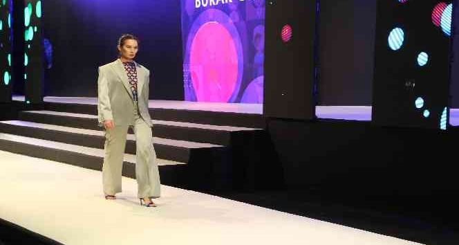 EİB 16. Moda Tasarım Yarışması görkemli defileyle tanıtıldı