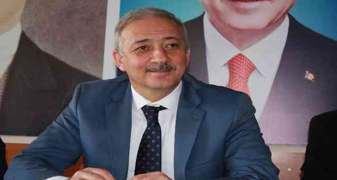 AK Parti Muğla İl Başkanı Mete, Marmaris’te yaptığı toplantıda turizmcilere güzel haberler verdi