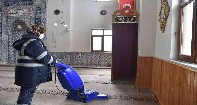 Çan’da ibadethaneler Ramazan ayına hazırlanıyor