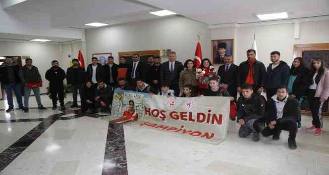 Avrupa Şampiyonu coşkuyla  karşılandı