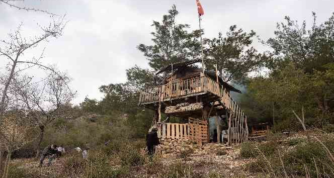 Pandemi döneminde yaptı, doğa ile iç içe stres atıyor