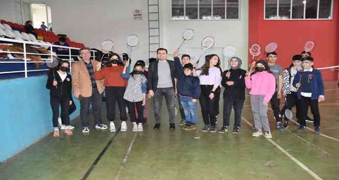 Sason’da 450 öğrenci açılan spor kurslarına katıldı