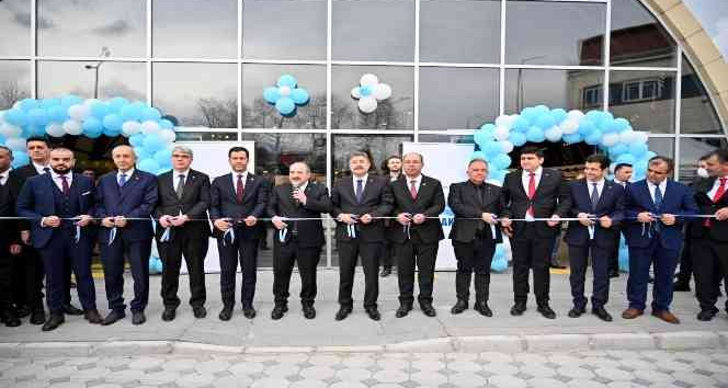 Bakan Varank, Osmaniye Fıstığı Müzesi’nin açılışını yaptı