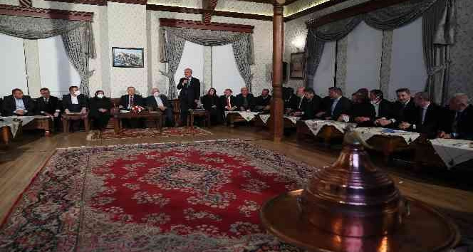 Cumhurbaşkanı Erdoğan, Tokat’ta çiftçilerle bir araya geldi