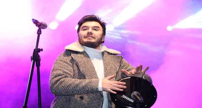 Mustafa Ceceli, Batmanlıları coşturdu