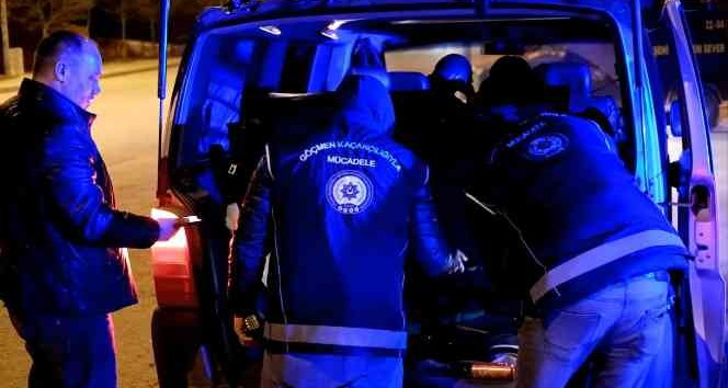 Araçlar arandı, cam filmleri teker teker söktürüldü