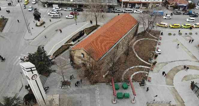 Firdevs Bey Bedesteni Kapalı Çarşısı 461 yıldır hizmet veriyor