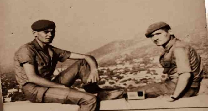 Kıbrıs gazilerinden 48 yıl sonra aynı yerde aynı poz