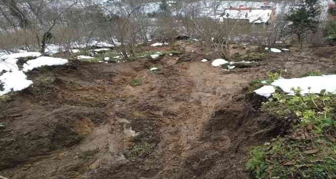 Giresun’un Piraziz ilçesinde heyelan tehdidi