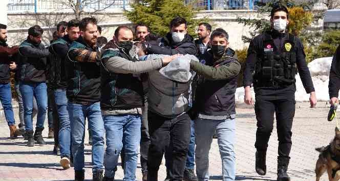 Yozgat’ta uyuşturucu operasyonunda 4 zanlı tutuklandı