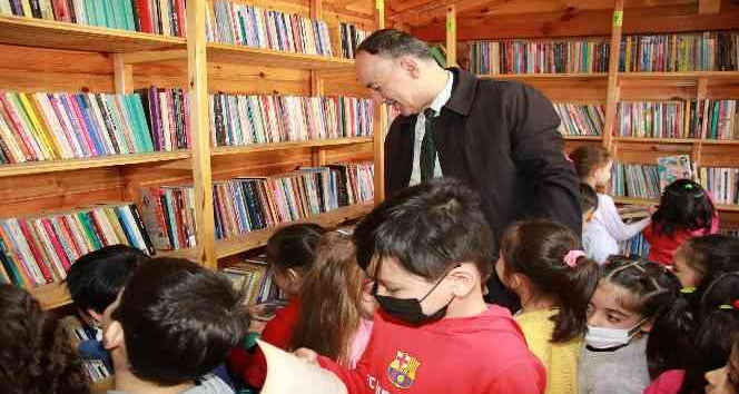 Başkan Saygılı: "Kitap okuma alışkanlığı kazandırmak için çalışmalar yapıyoruz"